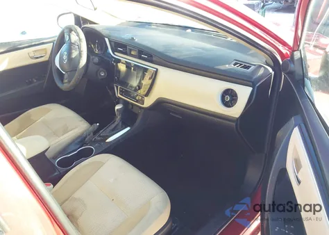 2017 Toyota Corolla Le z USA, uszkodzony, nr VIN 2T1BURHE4HC775999